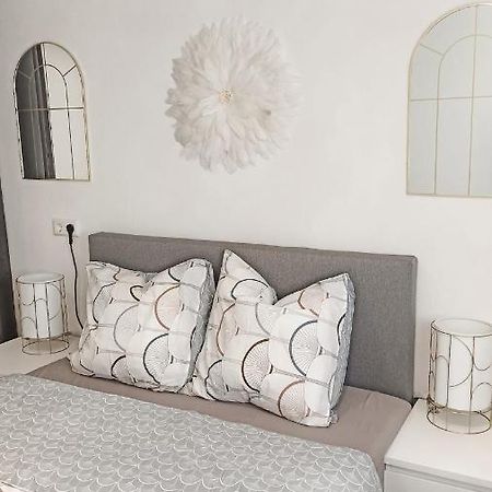 Apartament Schone 2 Zw In Sindelfingen - Maichingen *Daimler Zewnętrze zdjęcie